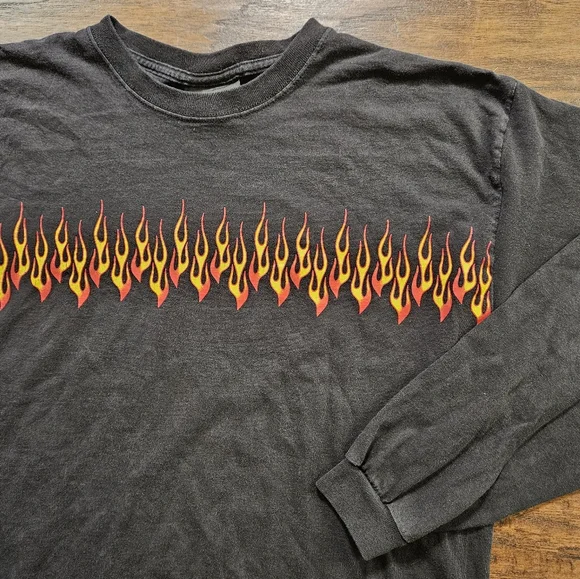 VTG Y2K No Boundaries Flames Long Sleeve Shirt Size L - Picture 2 of 9